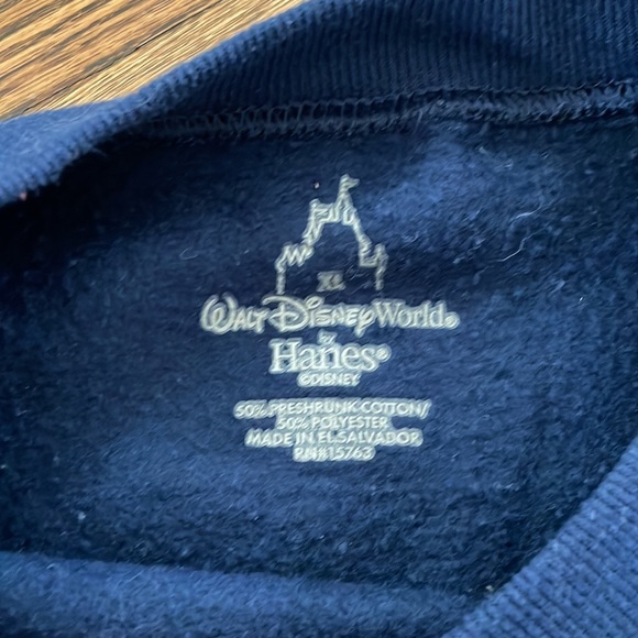 Walt Disney sweathshirt - Picture 2 of 3